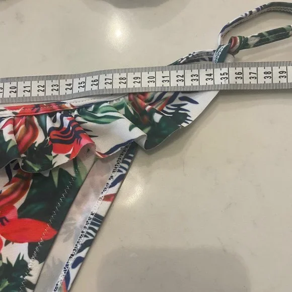 Floral Bikini - Picture 5 of 7